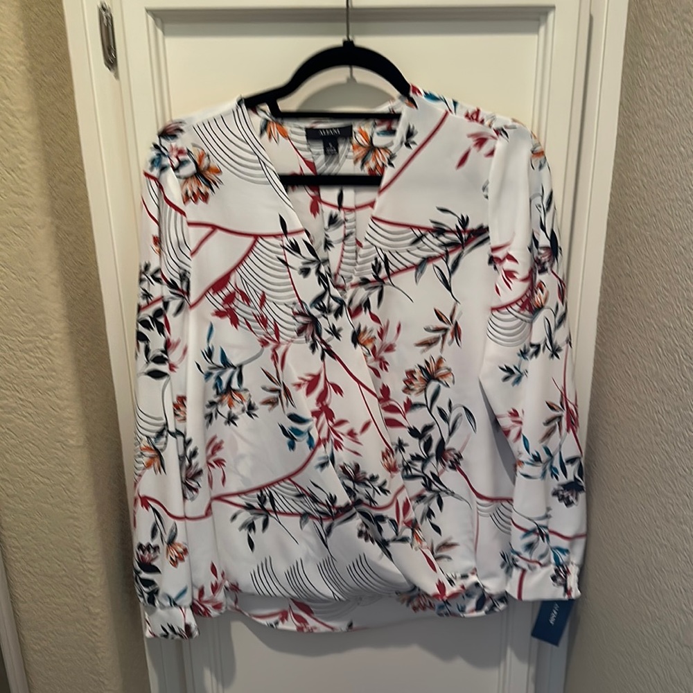 Alfani- Blouse BRAND NEW- white,red,blue,orange, black flowers- tags attached